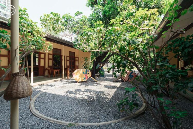 ‘ร้านพริกหยวก’ ร้านอาหารไทยที่รีโนเวตจากห้องเรียนอนุบาลของ รร.เรวดี ย่านประดิพัทธ์