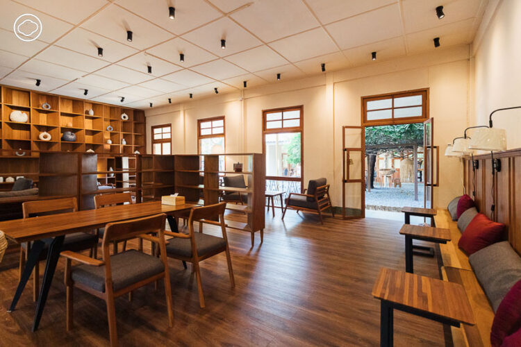 ‘ร้านพริกหยวก’ ร้านอาหารไทยที่รีโนเวตจากห้องเรียนอนุบาลของ รร.เรวดี ย่านประดิพัทธ์