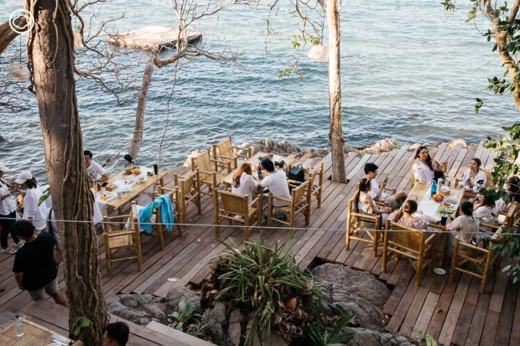 ล่องเลเที่ยวระยองใน 12 ชั่วโมง สนุกแบบสนโลก ดูเต่า ดำน้ำ ชมพระอาทิตย์ตกที่หมู่เกาะมัน