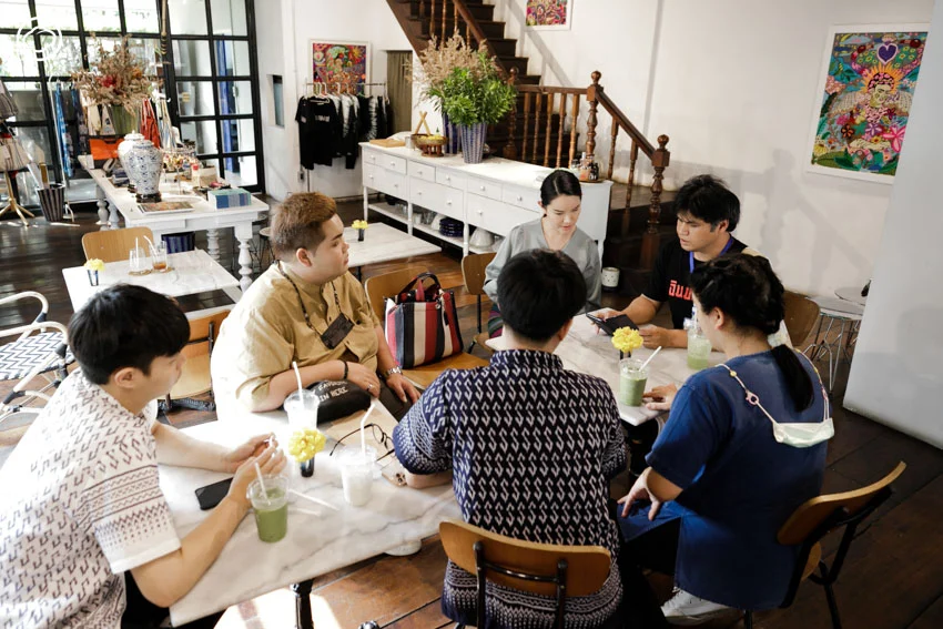 ครูเบิร์ท-ประสงค์ แสงงาม ‘เมืองงาม ครีเอชั่น’ ออร์แกไนเซอร์ล้านนาแห่งเชียงใหม่ ผู้สร้างเมืองให้งามด้วยงานเมือง ๆ