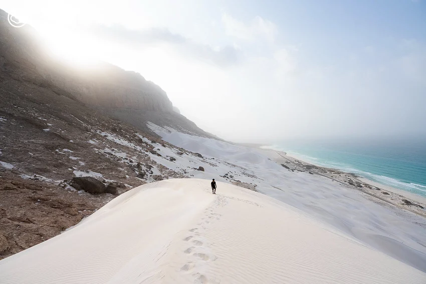 5 วันบนเกาะโซโคตรา เยเมน เกาะลี้ลับในคาบสมุทรอาหรับ กินอาหารฝีมือมนุษย์ถ้ำ นอนเต็นท์ และอีกหลายประสบการณ์สนุก
