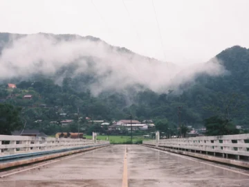 ชุดภาพถ่ายเมืองน่านในสายฝนที่บันทึกด้วยฟิล์มรุ่นที่รักม้วนสุดท้าย