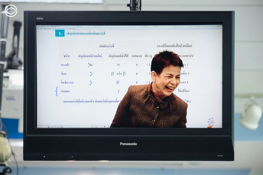 อ.อุ๊ จากเด็กที่เคยขอแม่เลิกเรียน สู่ครูกวดวิชาเคมีแถวหน้าที่มีลูกศิษย์นับล้านชีวิต