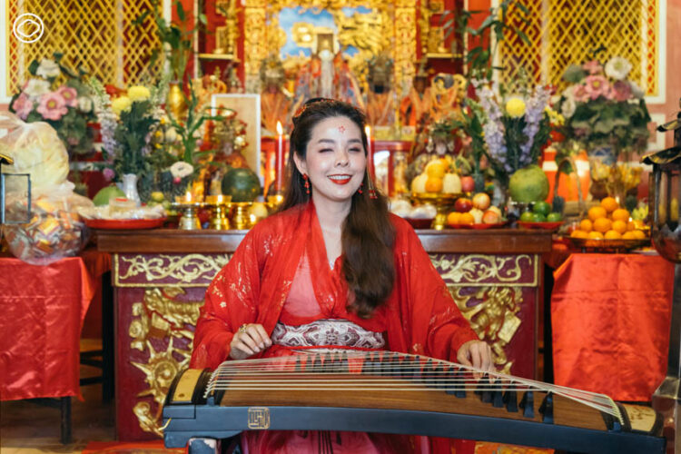 ชีวิตที่บรรเลงด้วยเพลงจีนของ แอนนี่ นางฟ้ากู่เจิง ผู้พิการทางสายตาที่ส่งต่อความสุขและพลังบวกผ่านเสียงดนตรี