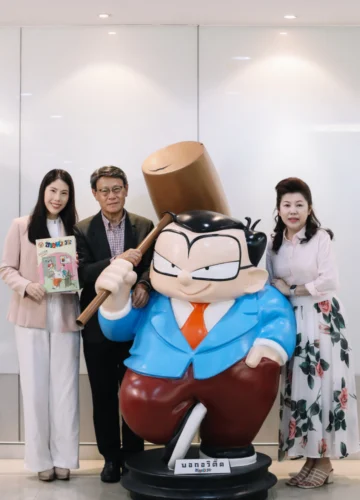 ย้อนตำนานความฮาสามัญประจำบ้านตลอด 50 ปีของ ‘ขายหัวเราะ’ โดยครอบครัว บ.ก.วิติ๊ด