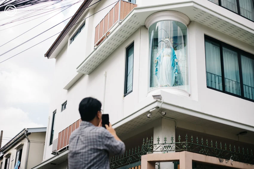 ท่องโลกคริสตศิลป์กับ ดร.ตั้ว-ปติสร เพ็ญสุต เจ้าของคอลัมน์ ‘ครุ่นคริสต์’ ผู้ละทิ้งชีวิตในอารามมาเป็นผู้เชี่ยวชาญด้านโบราณคดีคริสต์