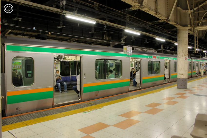 แชร์วิธีขึ้นรถไฟชานเมืองญี่ปุ่นในตู้คนน้อย และที่นั่งไหนในชินคันเซ็นนั่งสบายสุด