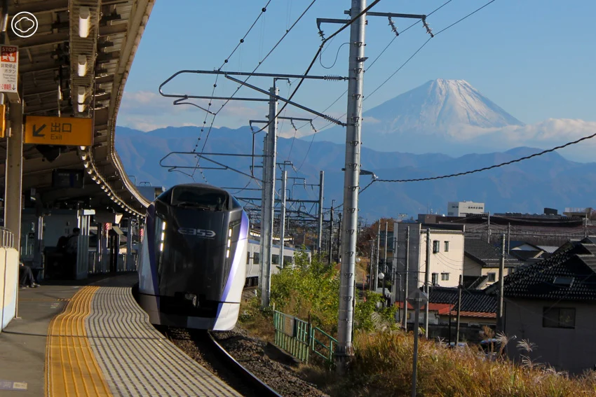 แชร์วิธีขึ้นรถไฟชานเมืองญี่ปุ่นในตู้คนน้อย และที่นั่งไหนในชินคันเซ็นนั่งสบายสุด