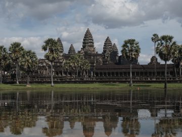 ทริปตามหาความสัมพันธ์ไทย-กัมพูชา ผ่านภาษา กาแฟ และร้านซักผ้า