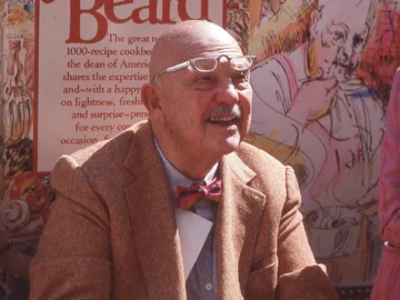 James Beard ชาวพอร์ตแลนด์ที่เป็นเจ้าแห่งอาหารอเมริกัน เจ้าของ Cookbook ที่มีในครัวทั่วอเมริกา