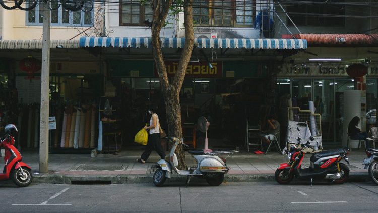 ออกสำรวจ Vespa ย่านเมืองเก่า จนค้นพบสกูตเตอร์ที่มีร่องรอยและเรื่องราวถูกใจชาว Vespisti