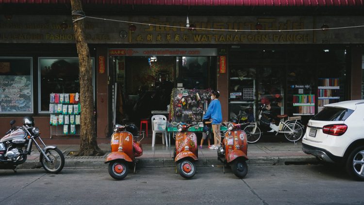ออกสำรวจ Vespa ย่านเมืองเก่า จนค้นพบสกูตเตอร์ที่มีร่องรอยและเรื่องราวถูกใจชาว Vespisti