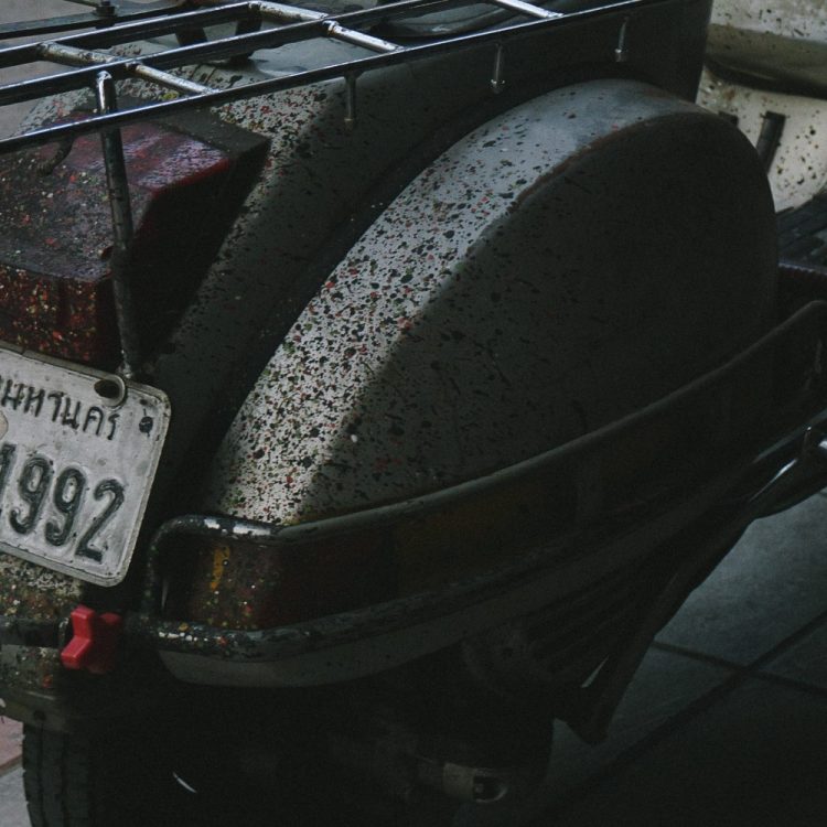 ออกสำรวจ Vespa ย่านเมืองเก่า จนค้นพบสกูตเตอร์ที่มีร่องรอยและเรื่องราวถูกใจชาว Vespisti