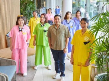OZO Hotels x GREYHOUND วิธีคิดเบื้องหลังเครื่องแบบสีสดที่ปลดล็อกทุกกฎของชุดพนักงานโรงแรม
