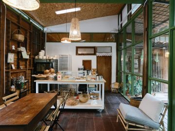 Artisan Sourdough ร้านขนมปังโฮมเมดในบ้านไม้ย่านวัดอุโมงค์ของ เปิ้ล ศิรินภา แห่ง Little Tree