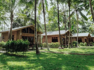 Casa Bamboo หมู่บ้านไม้ไผ่บนเกาะพะงันของคนรักป่าที่เชื่อว่าบ้านสวยต้องไม่ทำลายธรรมชาติ
