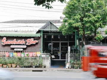 Sandwich Bar ร้านอาหารฝรั่งยุคสงครามเวียดนามที่อยู่ในความทรงจำคนเชียงใหม่มาตลอด 53 ปี