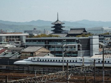 วิธีเที่ยวเกียวโตแบบคนชอบนั่งรถไฟ พานั่งรถไฟสายโรแมนติกไปป่าไผ่ Arashiyama