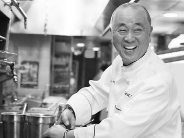 บทสรุปชีวิตเชฟโนบุ เด็กล้างจานจากไซตามะสู่เจ้าของร้านอาหารญี่ปุ่น 60 สาขาทั่วโลก
