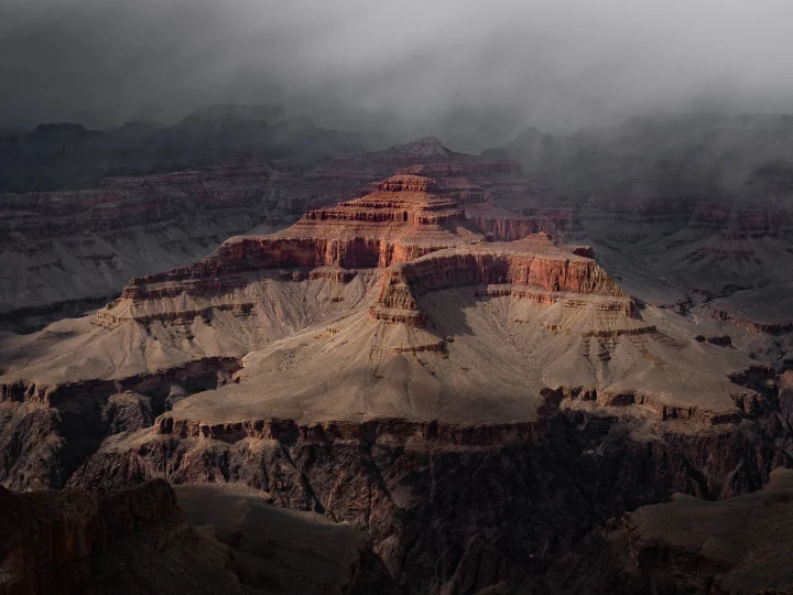 การเปลี่ยนผ่านตลอด 4 เดือนใน Grand Canyon หุบเขามหัศจรรย์ที่ไม่เคยหลับใหล
