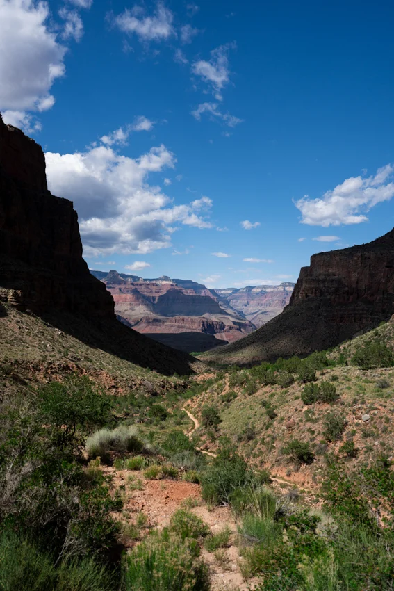 การเปลี่ยนผ่านตลอด 4 เดือนใน Grand Canyon หุบเขามหัศจรรย์ที่ไม่เคยหลับใหล
