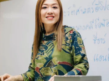 อาจารย์ปิง DA'VANCE ครูสอนพิเศษภาษาไทย-สังคม ที่พาลูกศิษย์กว่าแสนชีวิตสู่รั้วมหาวิทยาลัย