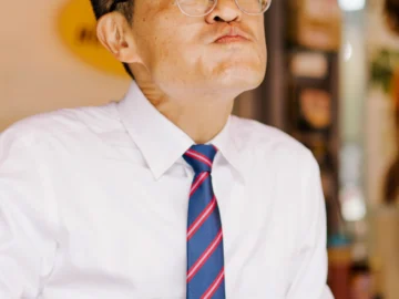 Asia Gourmet Story ช่อง TikTok คนญี่ปุ่นพากินสตรีตฟู้ดไทยฉบับ Salaryman ด้วยภาพสไตล์ Cinematic