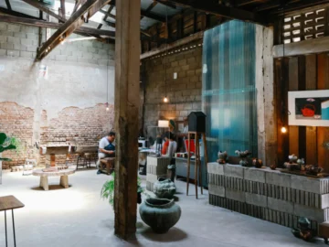 Haan studio เชียงใหม่ ร้านงานคราฟต์ที่สอนทำตะเกียบไม้ฟรี ๆ เพราะเชื่อว่าตะเกียบ เปลี่ยนโลกได้