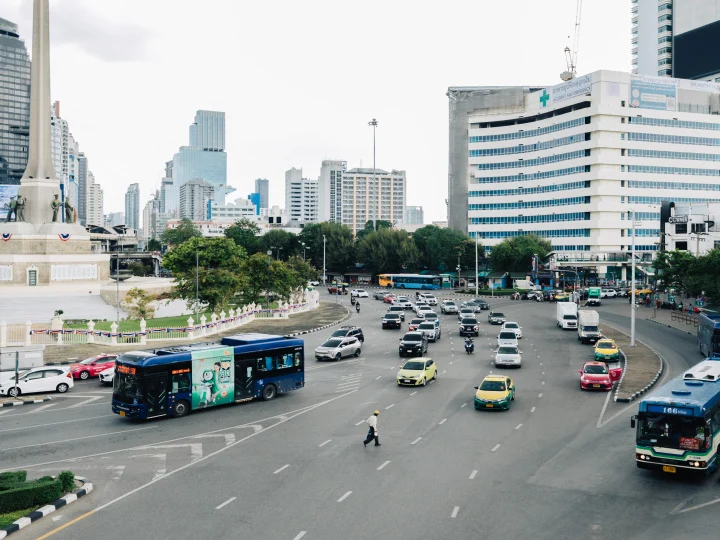 สำรวจอนุสาวรีย์ชัยสมรภูมิ อนุสรณ์ของผู้พลีชีพเพื่อชาติ สู่พื้นที่ใช้ชีวิตที่ยังรอการเปลี่ยนแปลง —